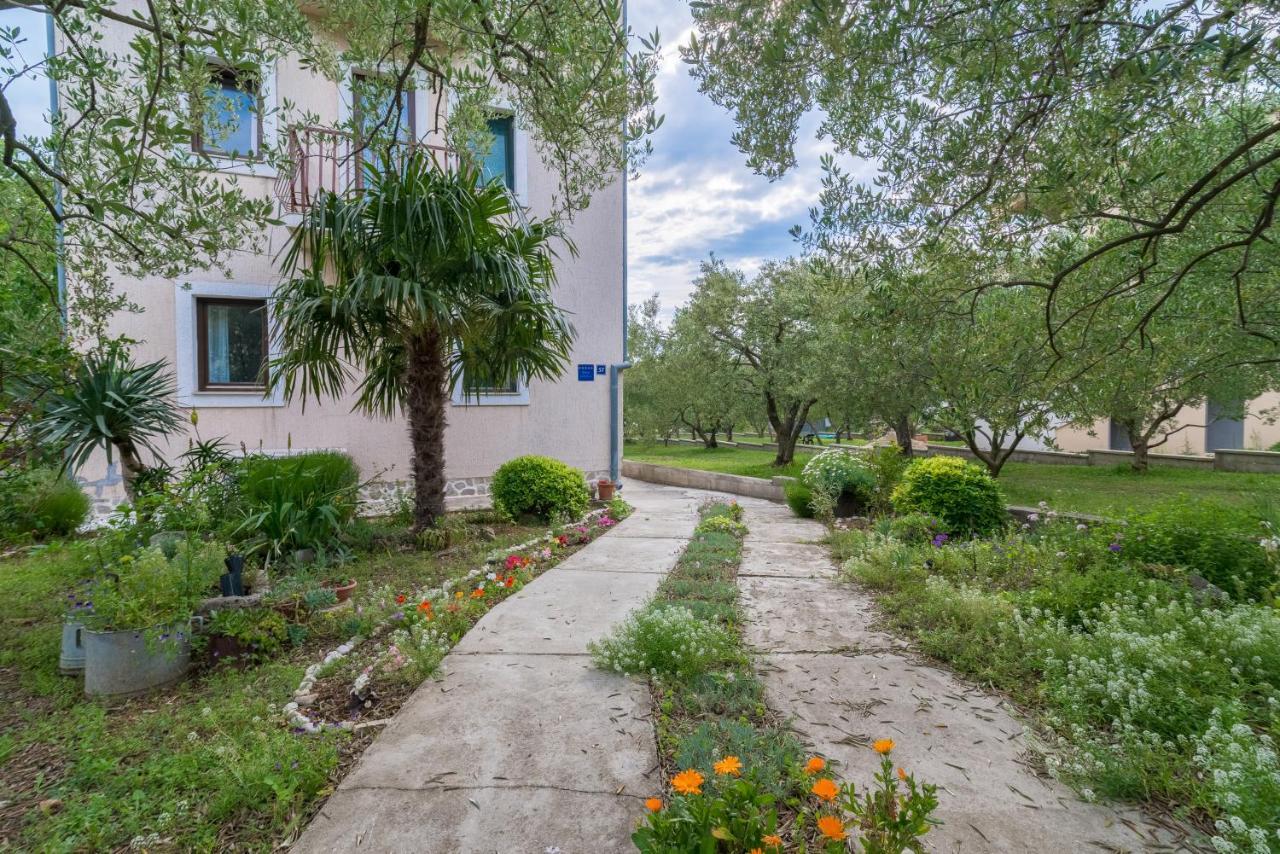 Apartments Bepina Biograd Na Moru Bagian luar foto
