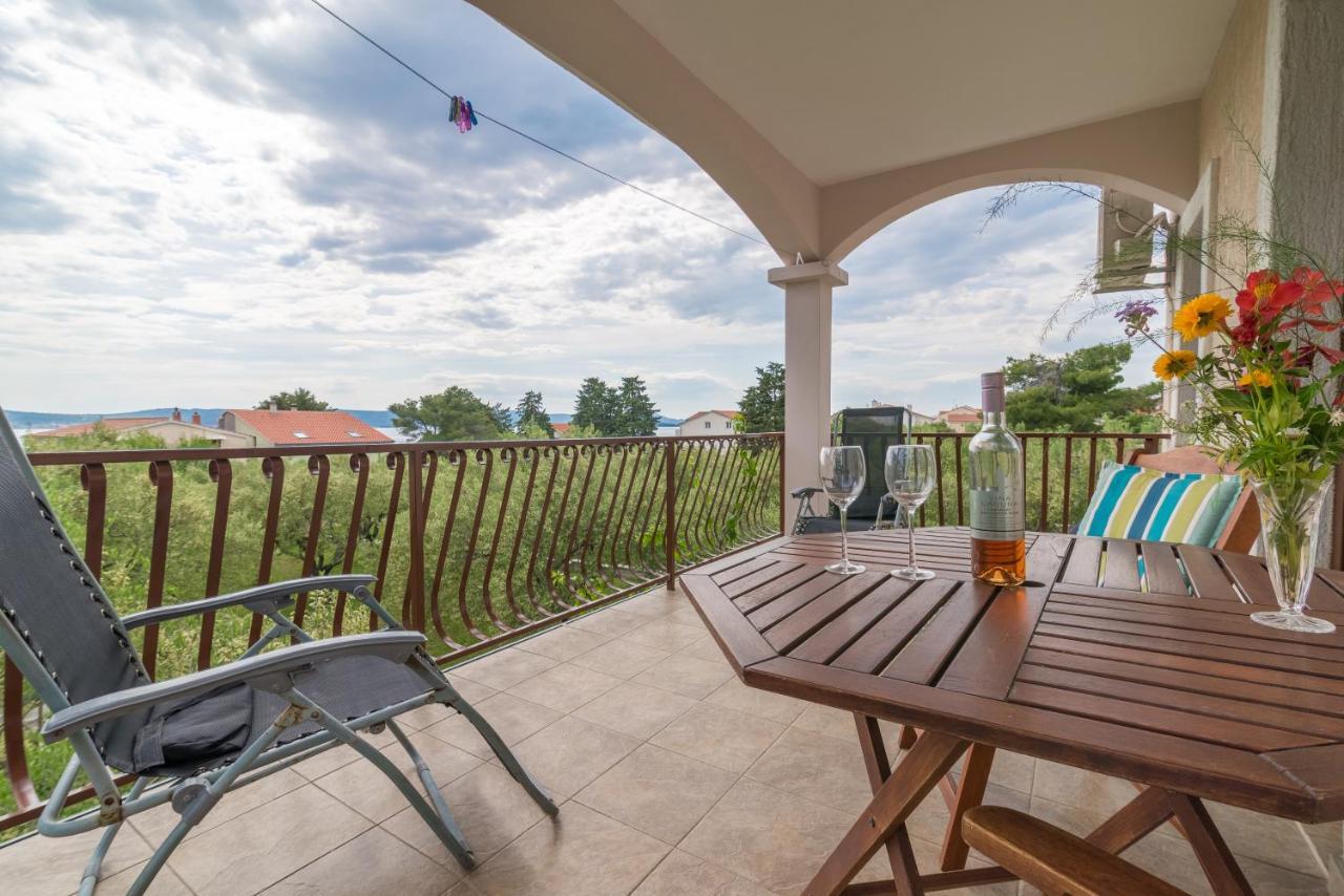 Apartments Bepina Biograd Na Moru Bagian luar foto