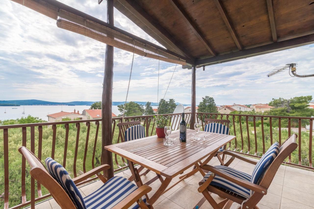 Apartments Bepina Biograd Na Moru Bagian luar foto