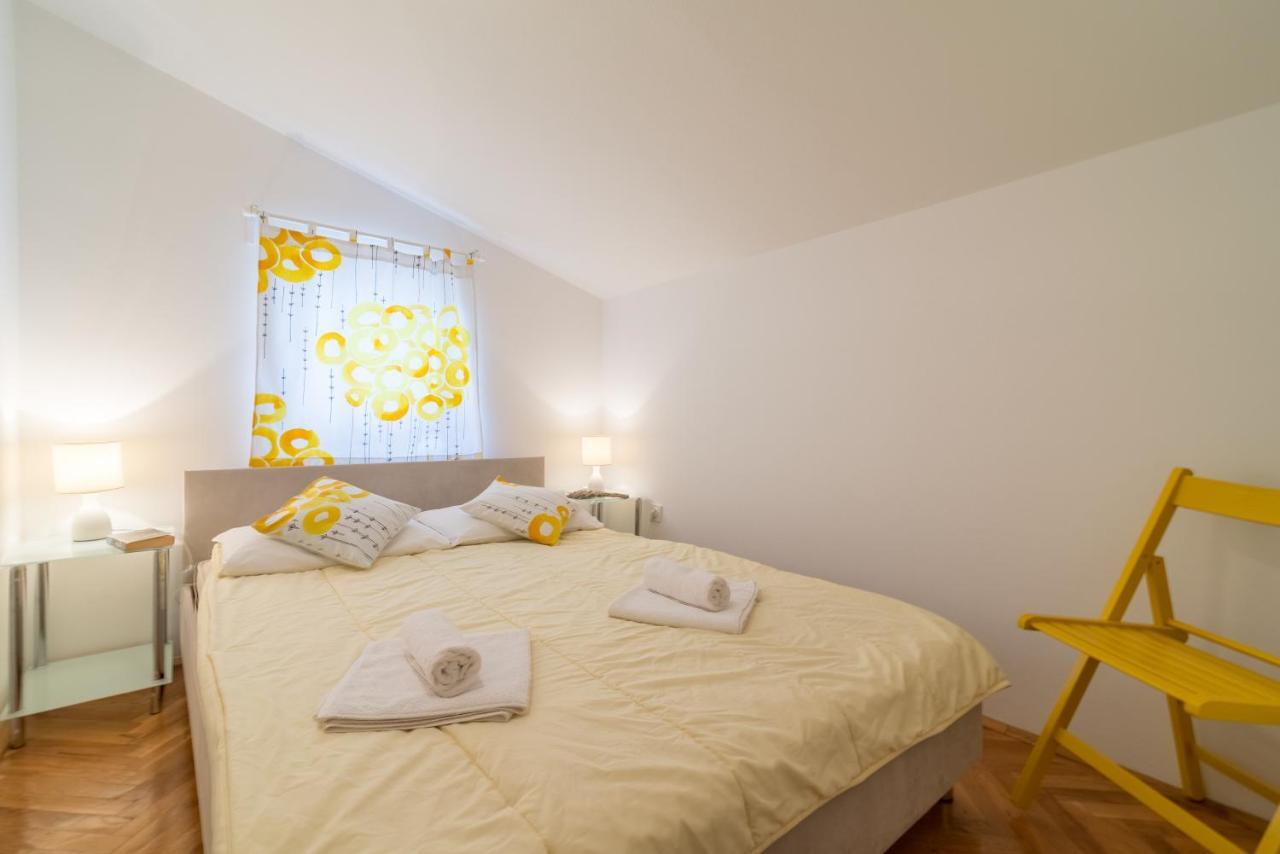 Apartments Bepina Biograd Na Moru Bagian luar foto