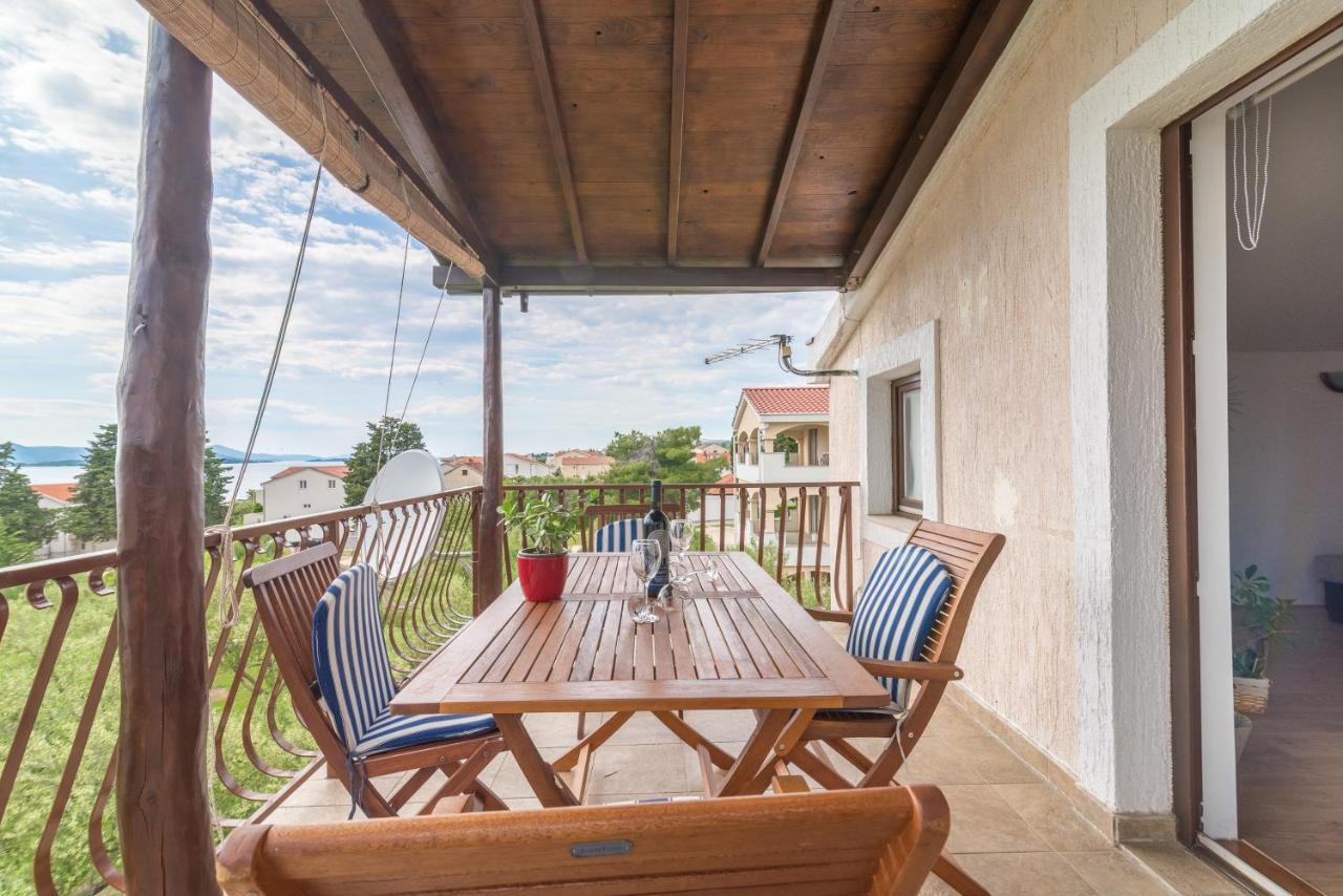 Apartments Bepina Biograd Na Moru Bagian luar foto