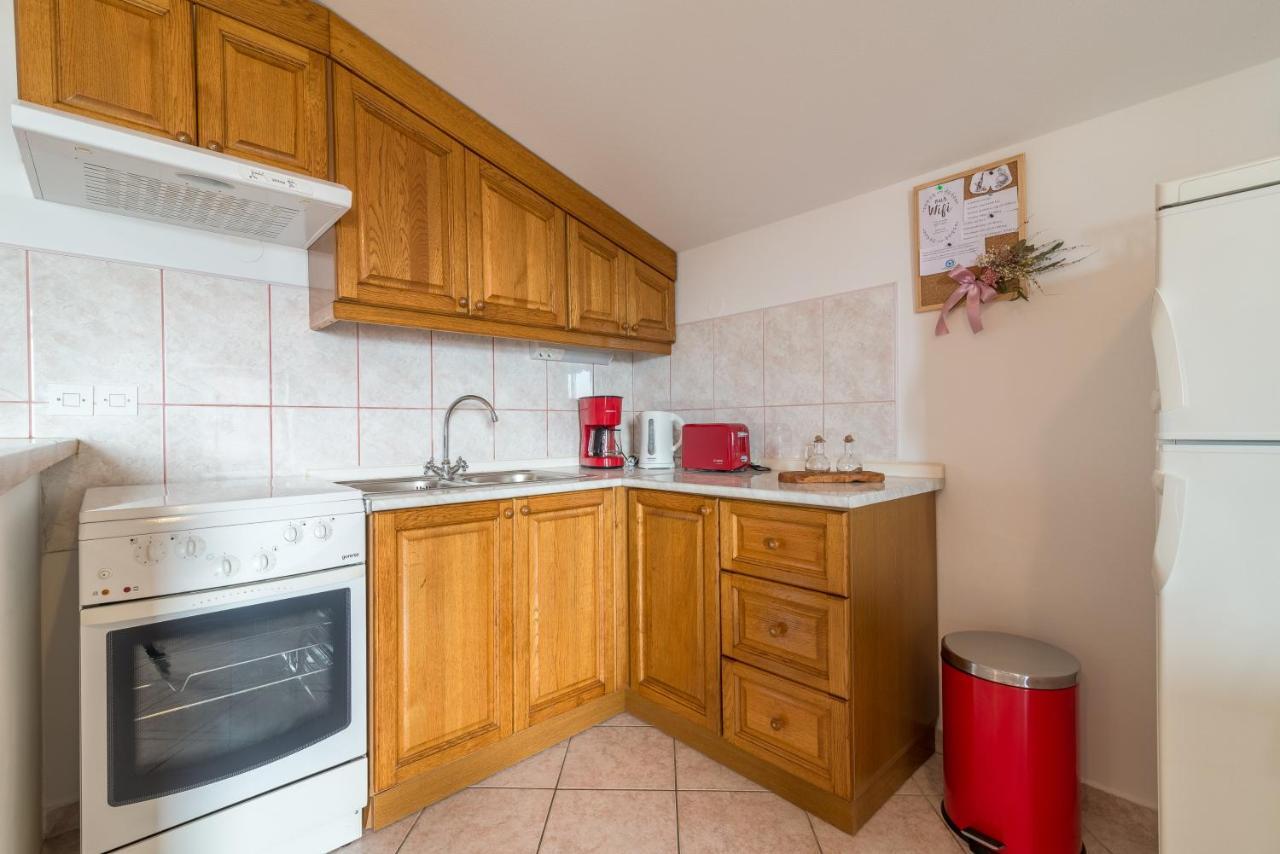 Apartments Bepina Biograd Na Moru Bagian luar foto